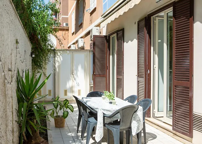 Green e S Camillo - 2 Bedroom With Garden And Bbq - By Holiday Homes